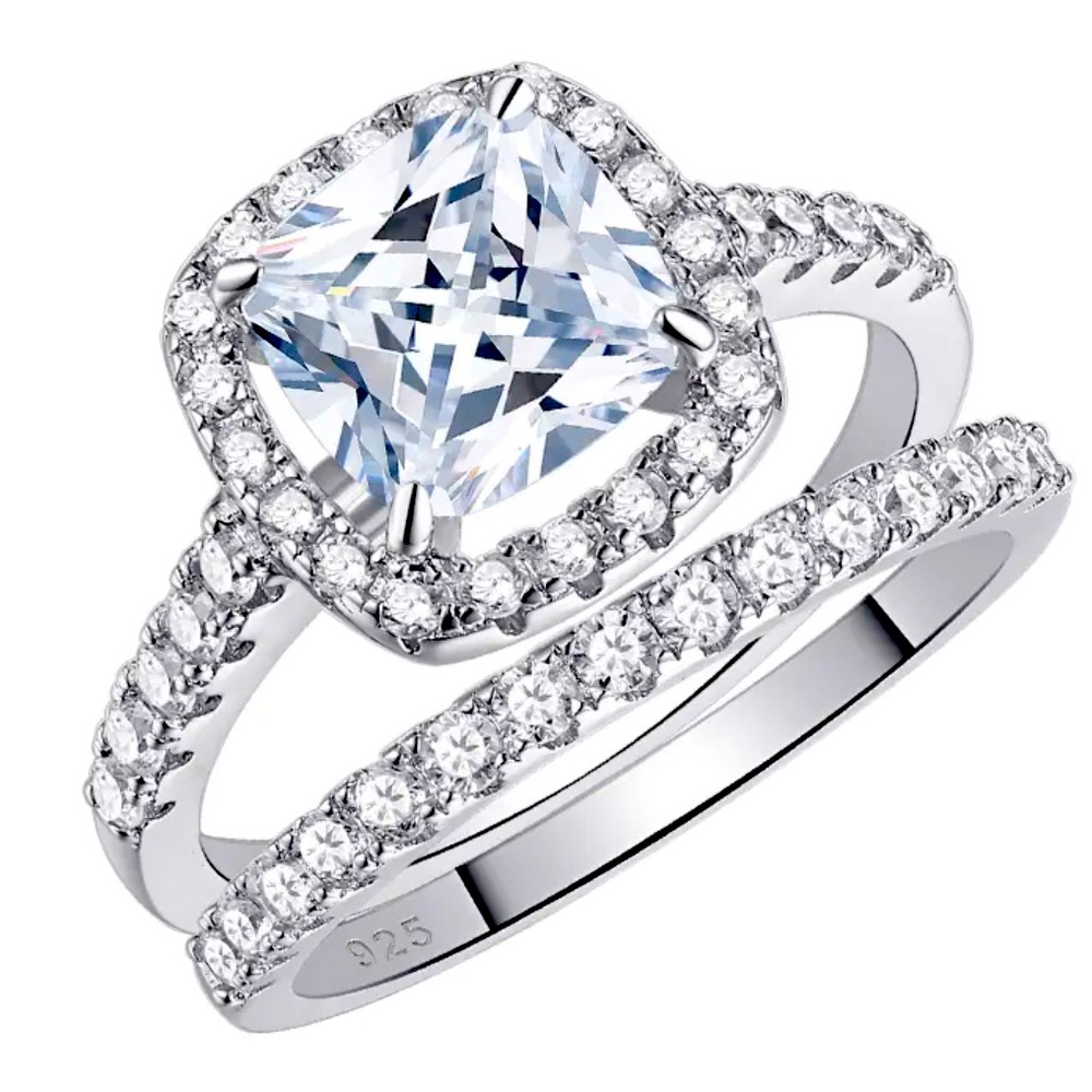 2.2 Carat Cushion Cut Engagement Bridal Set